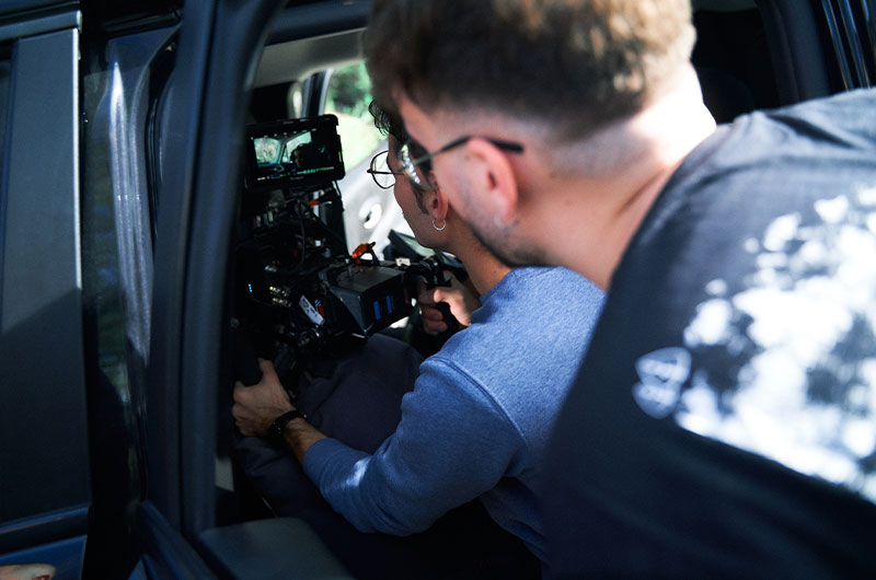 Foto de equipo grabando.